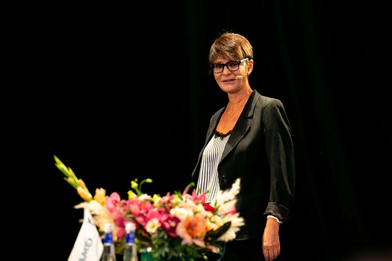 Эмоциональный мастер-класс от Ирины Хакамады!