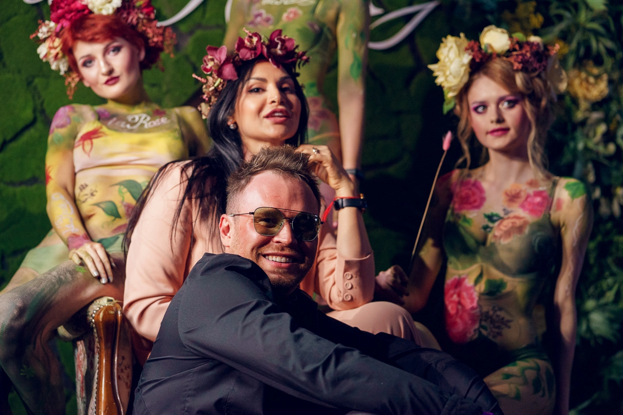 BEAUTY СОБЫТИЕ COLOURFLASH SHOW от косметического бренда PAESE 