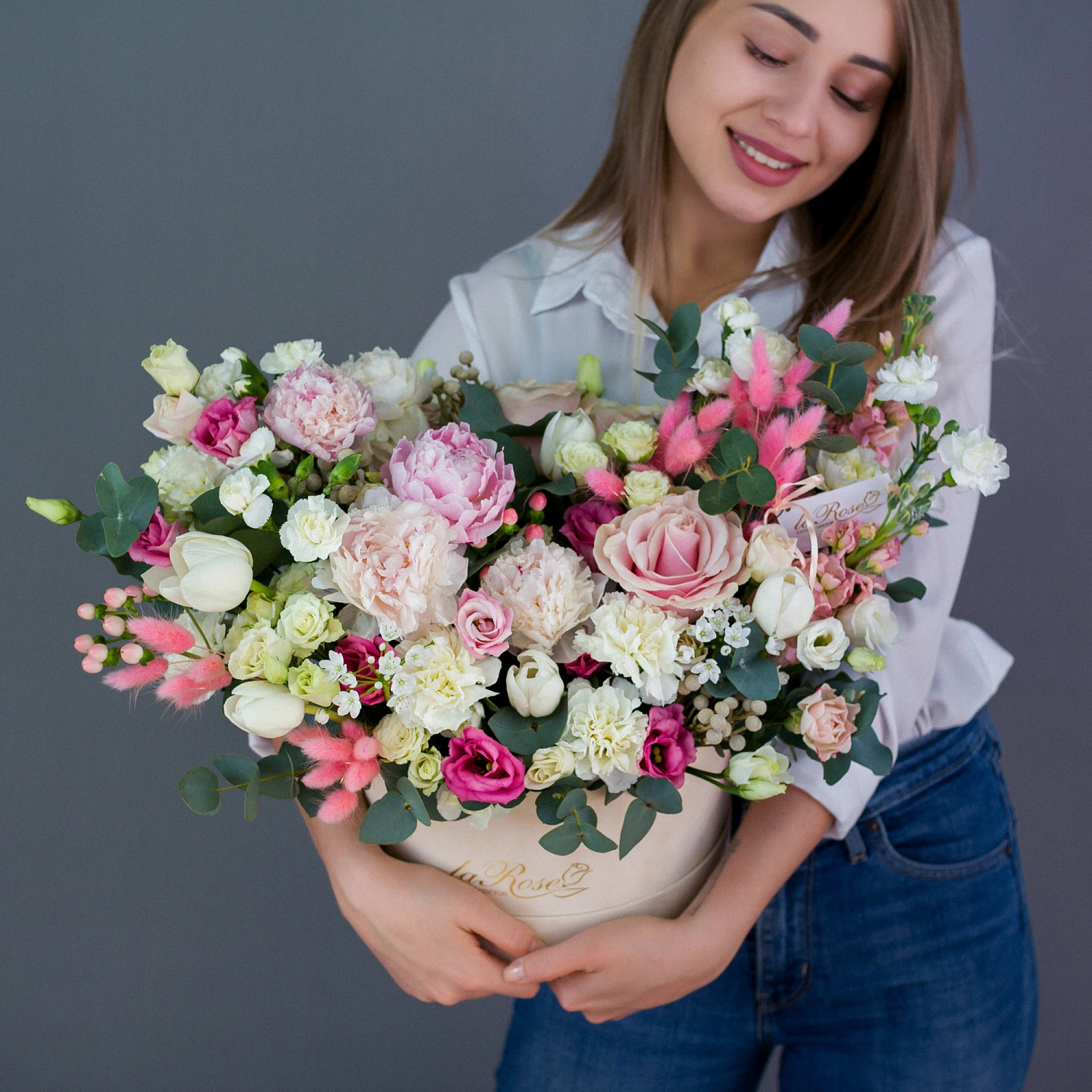 Новая коллекция букетов в шляпных коробках!