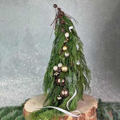 Новогодняя композиция "Лесной эльф"