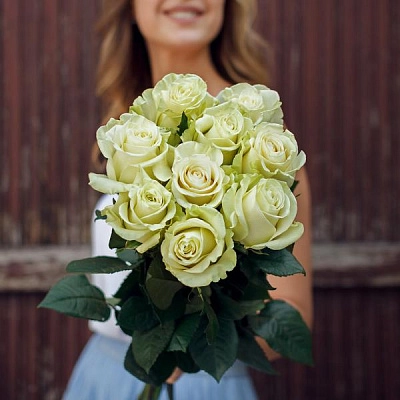 Букет Белая роза "Мондиаль"