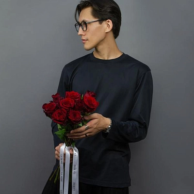 Моно из красных роз